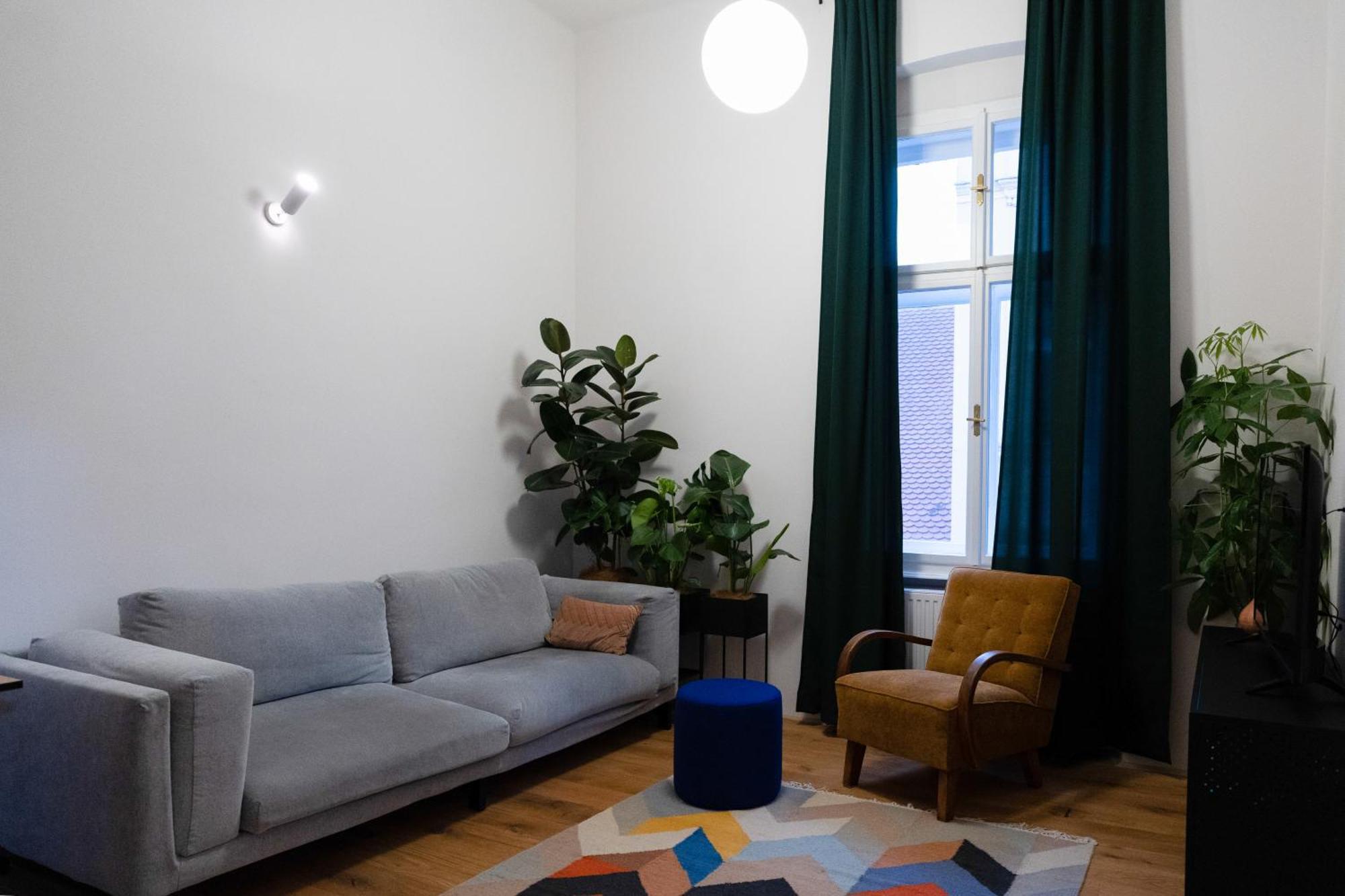 Apartment Ludwig - Films & Movies Collection Загреб Екстериор снимка